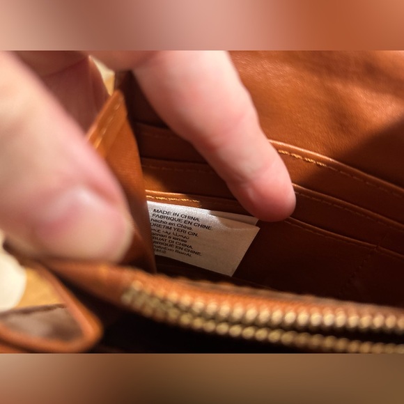 ++FREE with $175 purchase++
 Valentino Orlandi Brown Crossbody Bag - Picture 16 of 16